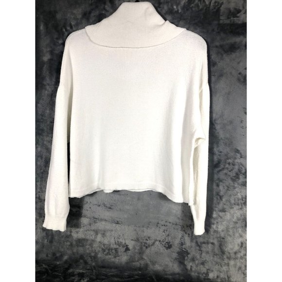 Warm And Cozy Lifestyle Sweater Woman's Adult Medium - Picture 8 of 15